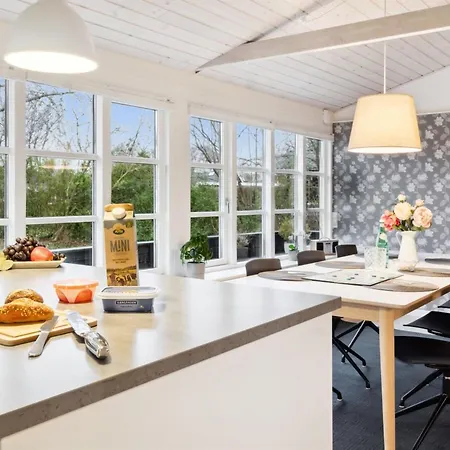 Feriehus Mahalia - 300m From The Sea By Interhome *